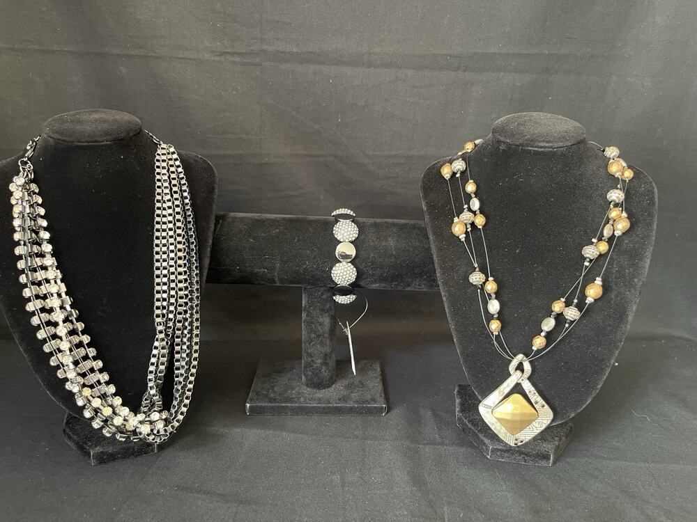 Chico’s Costume Jewelry Lot Of 3 Necklace Bracelet